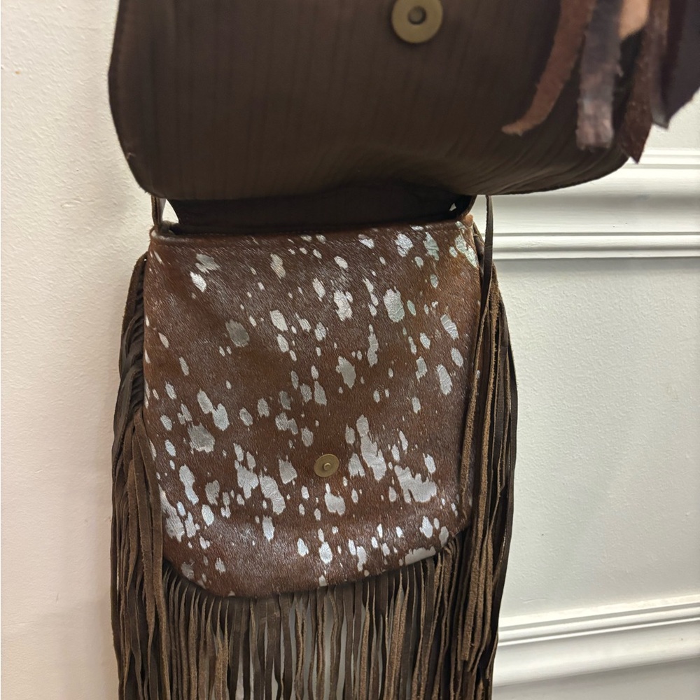 Faux Luis Vuitton Fringe - Cowhide Crossbody Bag - Picture 3 of 4